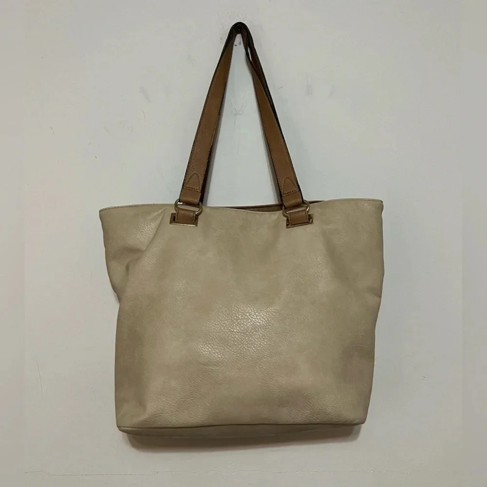 LaTique Ellis Bowtique Shoulder Bag Purse